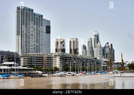 Puerto Madero Dockland Reentwicklung Buenos Aires, Argentinien. Stockfoto