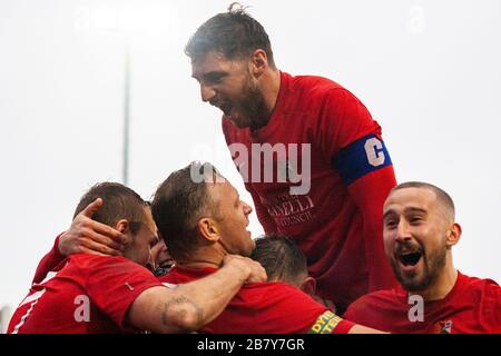 Llanelli Town gegen Bridgend St bei Briton Ferry im walisischen Liga-Cup-Finale am 12. Mai 2017. Lewis Mitchell/YCPD. Stockfoto