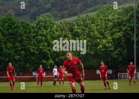 Llanelli Town gegen Bridgend St bei Briton Ferry im walisischen Liga-Cup-Finale am 12. Mai 2017. Lewis Mitchell/YCPD. Stockfoto