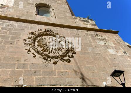 Kathedrale in Almeria Südspanien mit einer Schnitzerei der Sonne auf der Ostwand Stockfoto