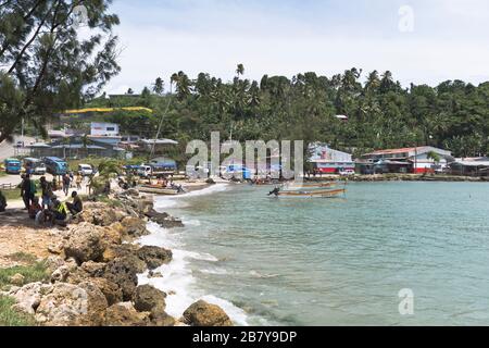 dh WEWAK PAPUA NEW GUINEA Seashore lokale Boote Stockfoto