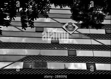 Hinweisschild zum Bahnhof Churchgate, Bombay, Mumbai, Maharashtra, Indien, Asien Stockfoto