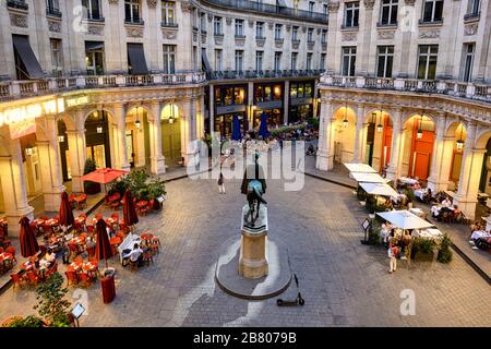 Rückansicht der Statue von Edouard VII auf dem Edouard VII Platz in Paris Stockfoto