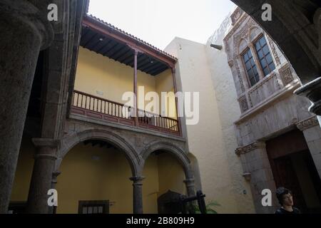 Casa de Colón, prunkvolles ehemaliges Gouverneurshaus, das von Kolumbus besucht wurde, beherbergt ein Museum auf seinen Reisen und seinem Schiffsleben in Las Palmas, Gran Canaria Stockfoto