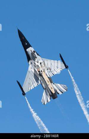 Das Royal International Air Tattoo, RAF Fairford, Gloucestershire, UK. 15. Juli 2018. UK Wetter: Das heiße Wetter zieht Rekordmassen heute. Die Stockfoto
