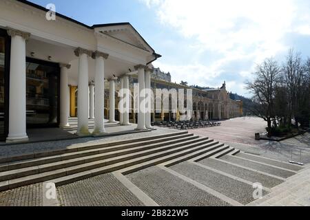 In der Tschechischen Republik ist es den Kureinrichtungen ab 19. März verboten, neue Gäste aufzunehmen, aber die derzeitigen können ihre Spa-Behandlung in Marianske Lazne (Spa), Tschechien, am 19. März, abschließen. 2020 sagte der stellvertretende Gesundheitsminister Roman Prymula Reportern (nicht abgebildet). (CTK Foto/Slavomir Kubes) Stockfoto