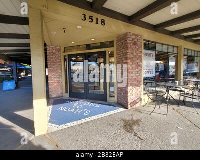 Fassade im Restaurant Noah Bagels Bagel in Lafayette, Kalifornien, 5. Februar 2020. () Stockfoto