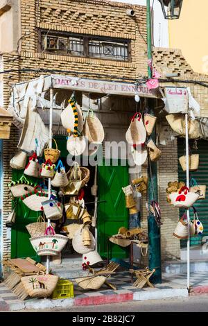 Warenkorb auf einem Markt. Stockfoto