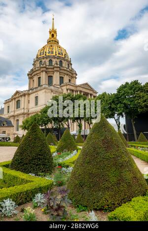 Invalidendom mit goldener Kuppel, Grab von Napoleon I., Hotel des Invalides, Paris, Ile-de-France, Frankreich Stockfoto