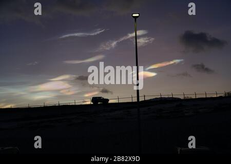 Polare Stratosphärenwolke über Húsavík 3 Stockfoto