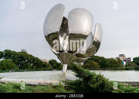 Floralis Generica in Recoleta Stockfoto