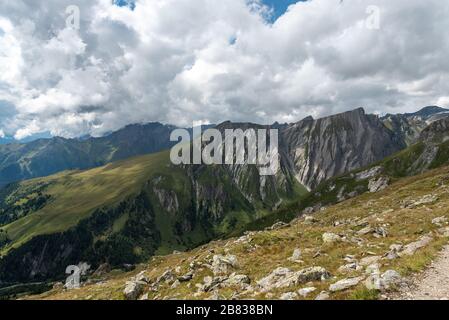 Wandern auf dem rund um den Großglockner Berg, dem höchsten Berg Österreichs, Österreich/Europa Stockfoto