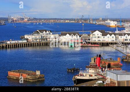 Stadtkai im Hafen von Southampton, County Hampshire, England, Vereinigtes Königreich Stockfoto