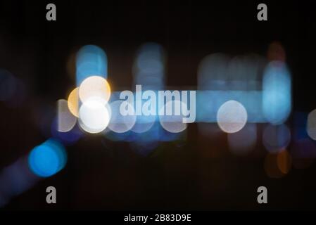 Coole Farbe bokeh große Kreise von Licht verstreut Celebration Atmosphäre Stockfoto