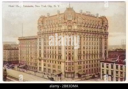 Gravierte Postkarte des Hotels Marie Anteinette in New York City, herausgegeben von Rotograph Co, 1910. Aus der New York Public Library. Hinweis: Das Bild wurde mit einem modernen Verfahren digital koloriert. Farben sind möglicherweise nicht periodengenau. () Stockfoto