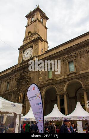 Der Giurekonsula-Palast oder Palazzo Affari ist ein Gebäude aus dem 16. Jahrhundert in Mailand, Italien. Das Hotel befindet sich auf der Piazza Mercanti, ehemalige Innenstadt, Mai 2017 Stockfoto