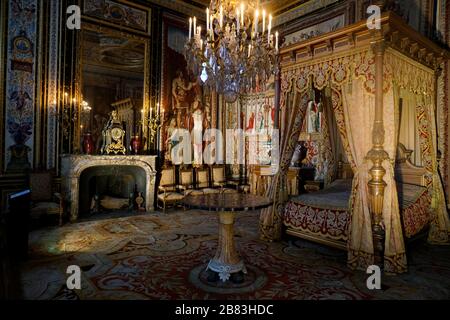 Das Schlafzimmer von Anne von Österreich, der Frau von König Ludwig XIII. In der Papst-Wohnung.Palast von Fontainebleau.seine-et-Marne.France Stockfoto