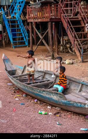 Das schwimmende Dorf Kampong Phluk, Kambodscha. Stockfoto