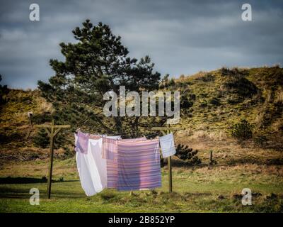 Waschen hängend, um auf der Mandoe-Insel im wattenmeer zu trocknen, Esbjerg Dänemark Stockfoto