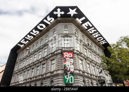 Budapest, Ungarn - Haus des Terrors Museum Exterieur, Landschaft am ‎‎September 17 2019 in Ungarn Stockfoto