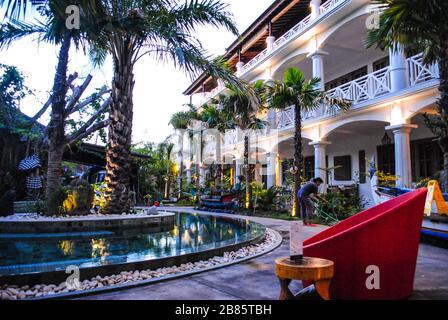 Der Innenhof eines Hotels in Bali Stockfoto