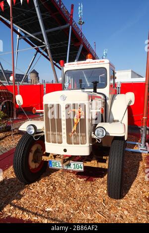 Oldtimer Hanomag R 455 S, Baujahr 1959, auf der Bremer Osterwiese, Bremen, Deutschland, Europa Stockfoto