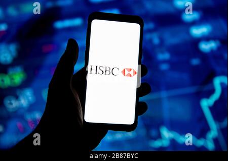 Polen. März 2020. In dieser Abbildung wird ein HSBC-Logo auf einem Smartphone angezeigt. Kredit: Mateusz Slodkowski/SOPA images/ZUMA wire/Alamy Live News Stockfoto