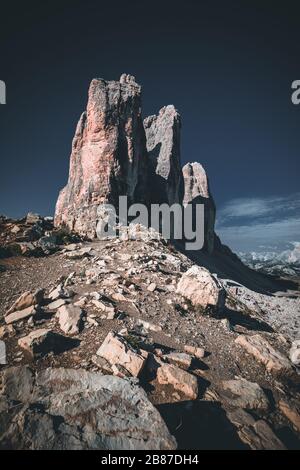 Drei Zinnen (Tre Cime di Lavaredo) (Drei Zinnen), sind drei der berühmtesten Gipfel der Dolomiten, in den Sextner Dolomiten, Italien, Europa Stockfoto