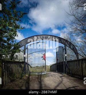 Der Eingang zum Carey Park, Northwich, Cheshire - Carey Park befindet sich auf dem Gelände der ehemaligen Witton Deponie. Ein siebenjähriges Projekt zur Rückgewinnung Stockfoto