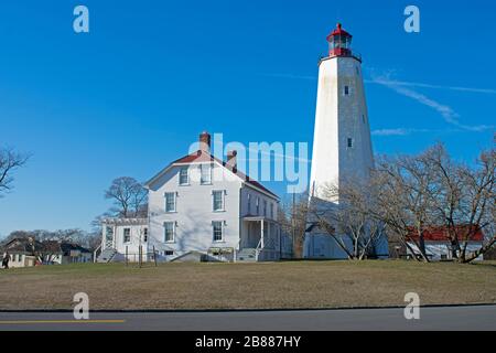 Leuchtturm in Sandy Hook, New Jersey, während der Sommerzeit, mit ausgeschaltetem Licht -25 Stockfoto