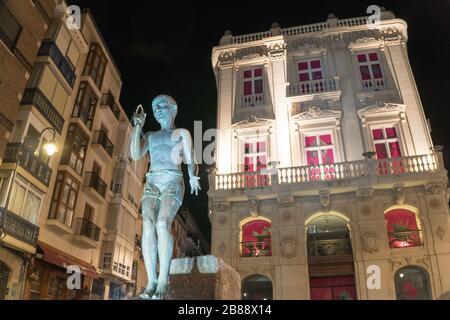 Cartagena, Spanien - 25. August 2019: ein Blick auf die Straße im historischen Zentrum von Cartagena Stockfoto