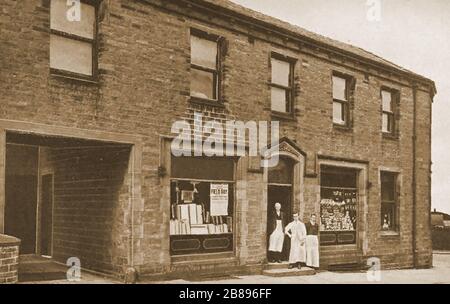 Huddersfield Industrial Society - ein frühes Foto von Oakes Grocery Store c1900 Stockfoto