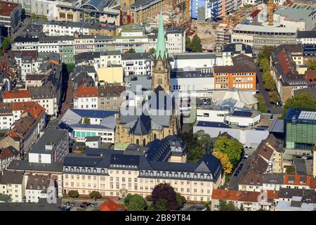 , Hagener Innenstadt mit Kirche St. Marien und Osthaus Museum, 01.10.2013, Luftbild, Deutschland, Nordrhein-Westfalen, Ruhrgebiet, Hagen Stockfoto