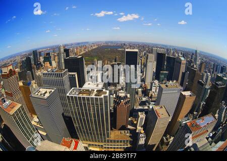 , Wolkenkratzer des Midtown Center von Manhattan und New Yorks Central Park, 12.04.2009, Luftbild, USA, New York City Stockfoto