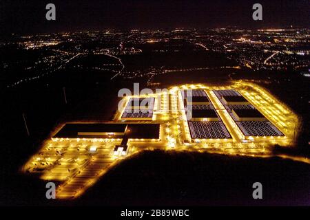 , Nachtansicht des IKEA-Verteilzentrums in Dortmund-Ellinghausen, 20.10.2009, Luftaufnahme, Deutschland, Nordrhein-Westfalen, Ruhrgebiet, Dortmund Stockfoto