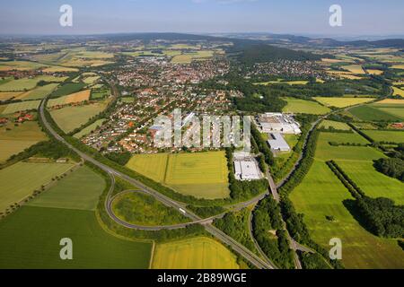 , Bueckeburg mit den Landesstraßen B 65 und 83, 27.06.2011, Luftbild, Deutschland, Niedersachsen, Bueckeburg Stockfoto