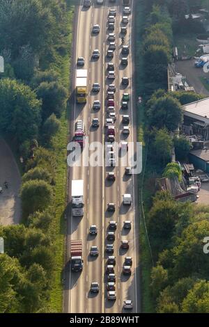 , Stau auf der B 224 in Gladbeck, 30.09.2013, Luftbild, Deutschland, Nordrhein-Westfalen, Ruhrgebiet, Gelsenkirchen Stockfoto