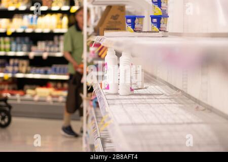 Detergenzien aus der Nähe sind nicht auf Lager, Lagermangel im Coles-Supermarkt, Covid 19 in Australien, Sydney: 20-03-2020 Stockfoto