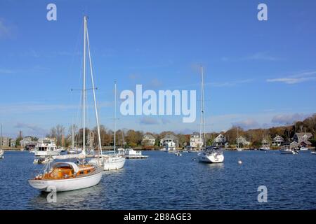 Boote in Eel Pond, Woods Hole, Massachusetts, USA Stockfoto