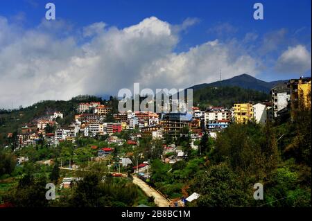 Malerische Aussicht auf die Bergstadt Sapa in Nordvietnamesen Stockfoto