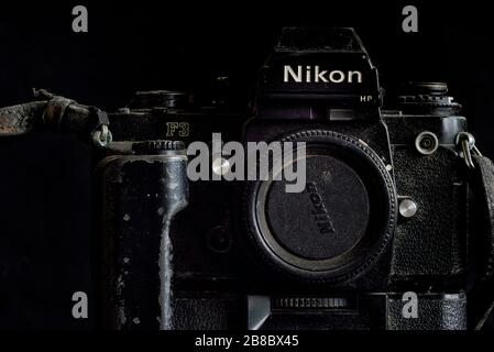 Batteriegehäuse und Motorantrieb der Nikon F3 Kamera Stockfoto
