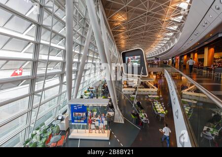 Zürich, Schweiz - 10. Februar 2020: Airside Center des Flughafens Zürich (ZRH) in der Schweiz. Stockfoto