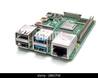 Galati, RUMÄNIEN - 20. März 2020: Nahaufnahme eines Raspberry Pi 4 Model-B. Der Raspberry Pi ist ein Single-Board-Computer im Kreditkartenformat, der im entwickelt wurde Stockfoto