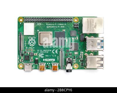 Galati, RUMÄNIEN - 20. März 2020: Nahaufnahme eines Raspberry Pi 4 Model-B. Der Raspberry Pi ist ein Single-Board-Computer im Kreditkartenformat, der im entwickelt wurde Stockfoto