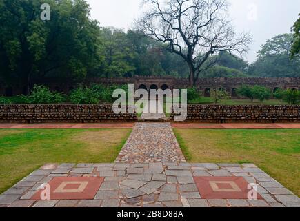 Indien, Delhi, Neu-Delhi - 8. Januar 2020 - die Gärten mit den Gräbern der Mughal-Dynastie in Delhi Stockfoto