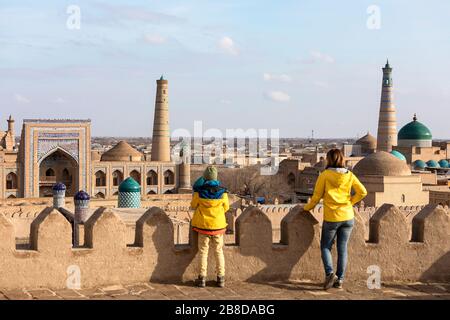 Panoramablick auf die Altstadt von Khiva, Usbekistan Stockfoto