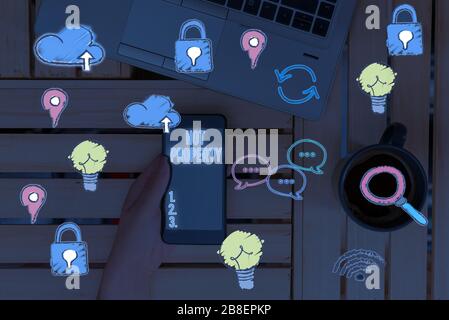 Konzeptionelles Handschreiben mit Hot Property. Das Konzept bedeutet, dass viele zeigen wollen, dass sie kaufen, und es ist sehr wünschenswert Stockfoto