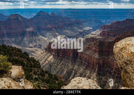 Blick vom Nordrand auf den Colorado River im Grand Canyon National Park Stockfoto