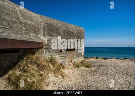 Bunkeranlage in Grenen am Skagen-Strand in Dänemark Stockfoto