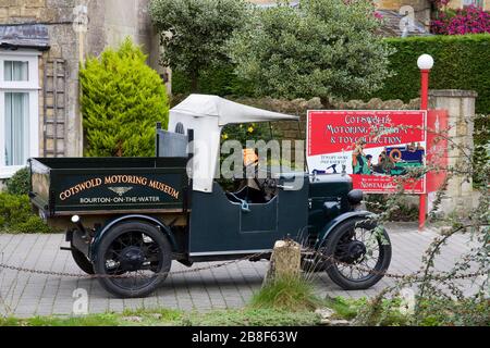 Cotswold Motoring Museum, Burton-on-the-Water Village, Gloucestershire, Cotswold District, England, Großbritannien, Europa Stockfoto
